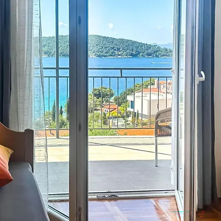 Pet Friendly In With Wifi Nečujam