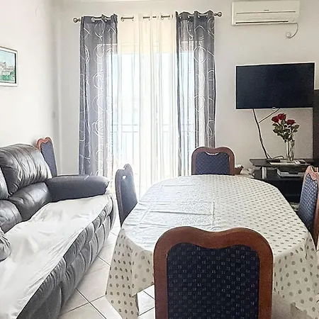 Cozy In With House Sea View Daire Nečujam